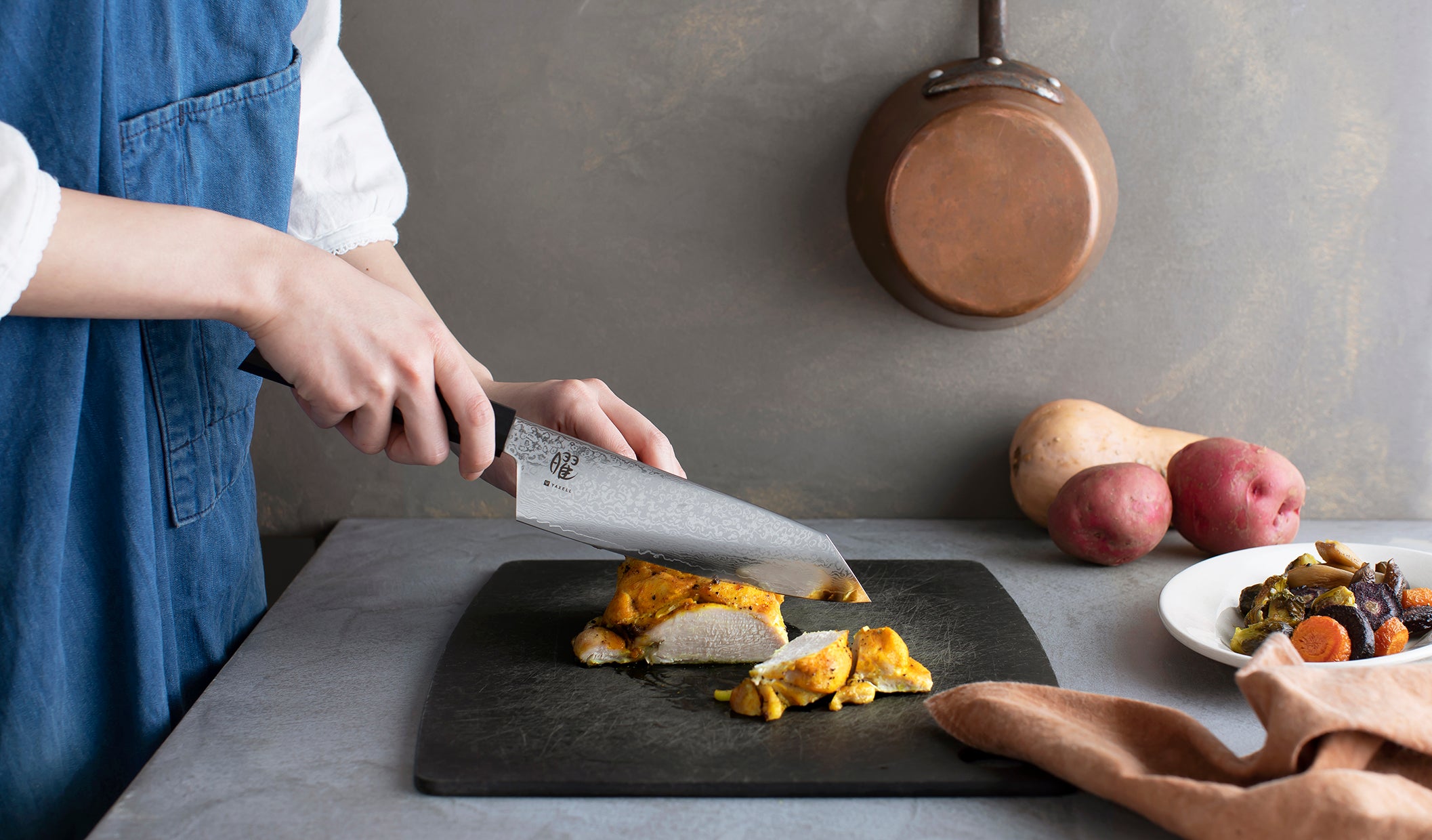 超美品 純銀 徳力 和製 手彫り バングル 彫刻 ユニセックス 曜YO-U」の新シリーズ「たくみ」「いろは」が2023年1月より一般発売を