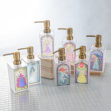 画像をギャラリービューアに読み込む, ディズニー｜山中塗ステンドグラス風ディスペンサー
