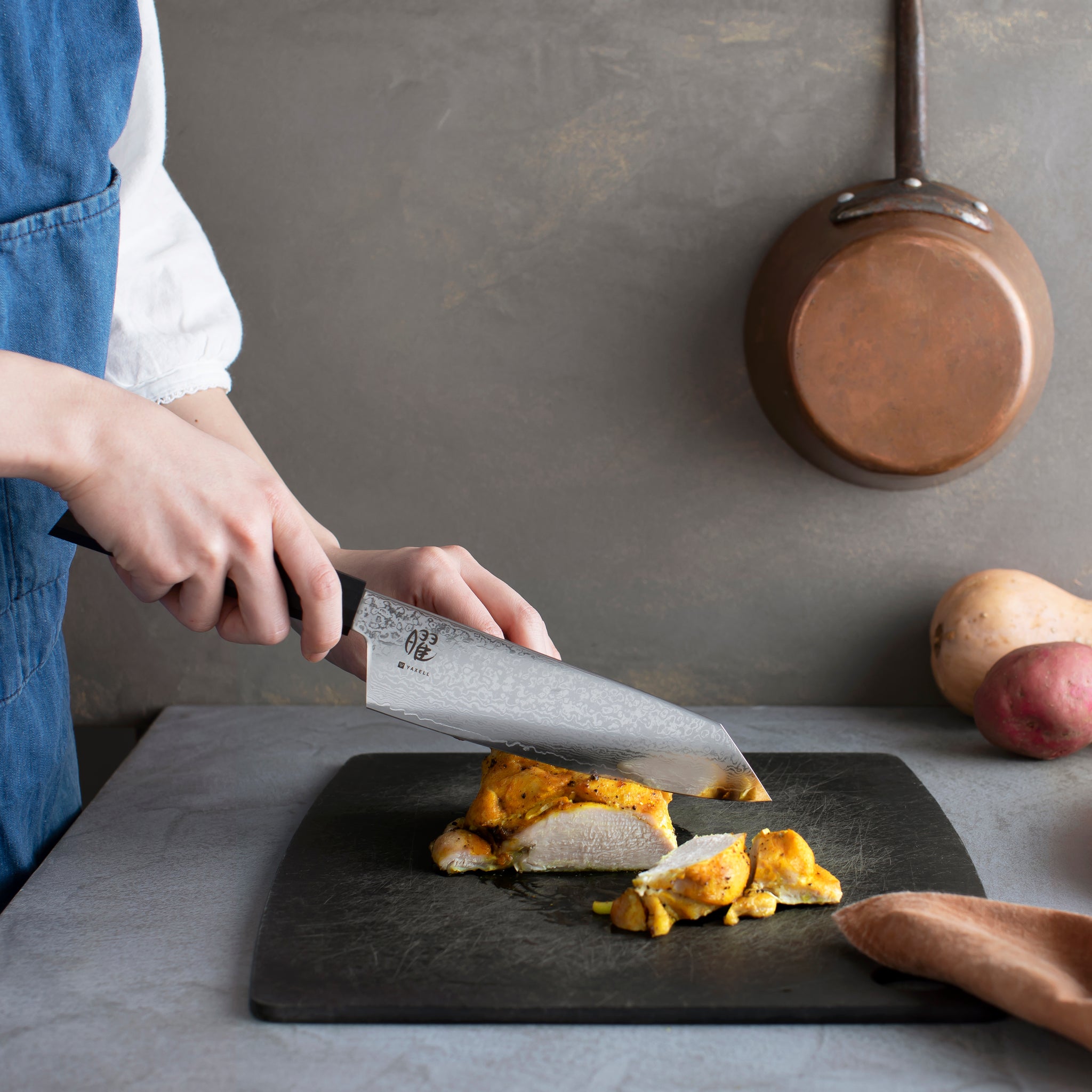 【極美品】曜 69層鋼　曜 [YO-U] 三徳包丁 ダマスカス 楽天市場】【ふるさと納税】曜 69層鋼 ダマスカス 三徳包丁